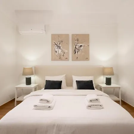 Apartment Vibrant Urban Getaway: Modern 1-bedroom Near Bars, Parks, And Metro